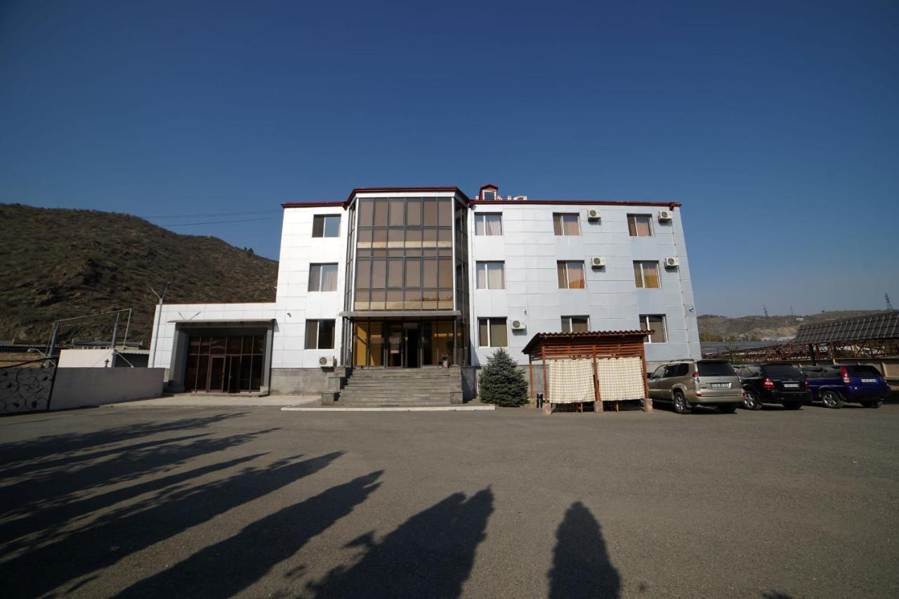 Syunik Hotel Kapan Eksteriør billede