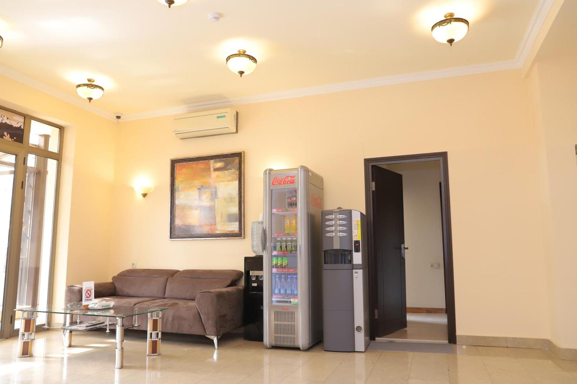 Syunik Hotel Kapan Eksteriør billede
